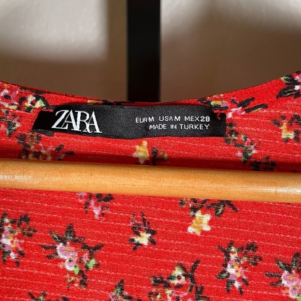 Zara Medium Mini Dress Floral Fit And Flare V Neck Short Sleeve Skater Boho Red - Picture 4 of 5